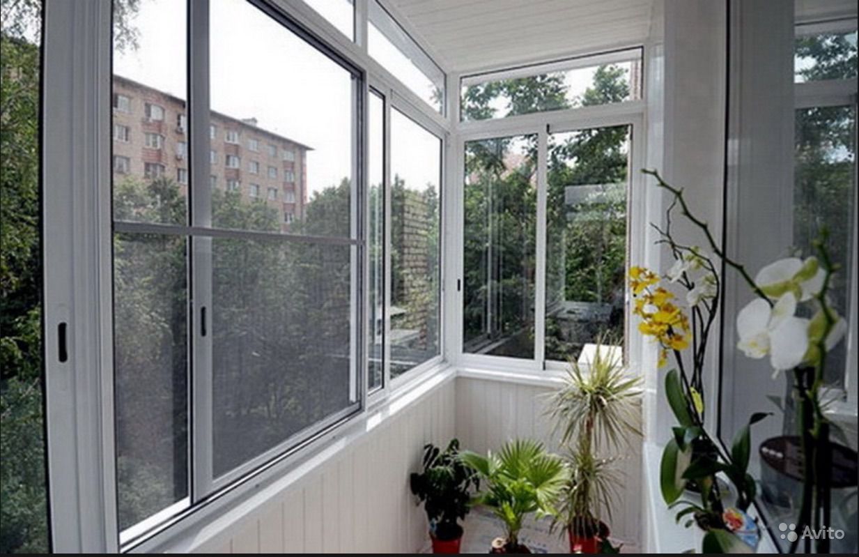 Авито окна балкон. Остекление балконов. Холодное остекление балконов. Алюминиевый балкон. Алюминиевый раздвижной балкон.