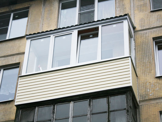 Балкон - остекление, обшивка, установка крыши