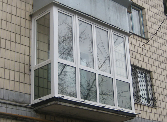 остекление балконов и лоджий в СПб цены